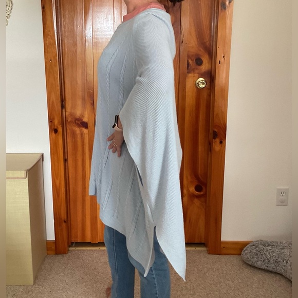 BROOKS BROTHERS Soft Cable Knit Light Blue Wool Poncho Sweater One Size - Picture 5 of 8